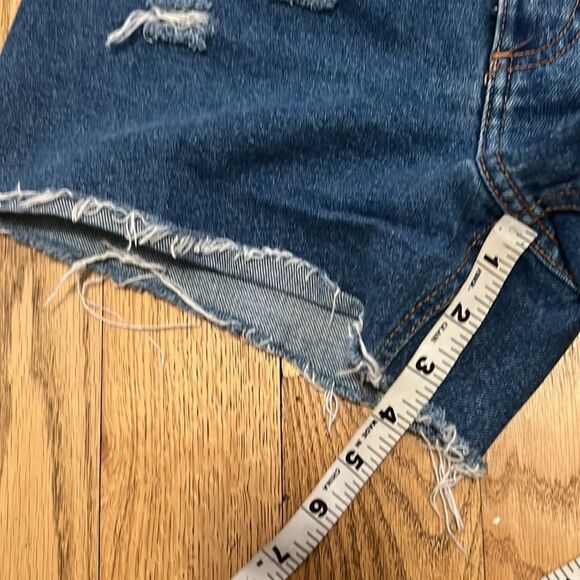 ZARA DEMIN HIGH RISE DEMIN SHORTS SIZE USA 34‎ - Picture 6 of 9